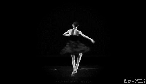 芭蕾舞黑天鹅图片