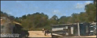重型卡车车祸视频图片