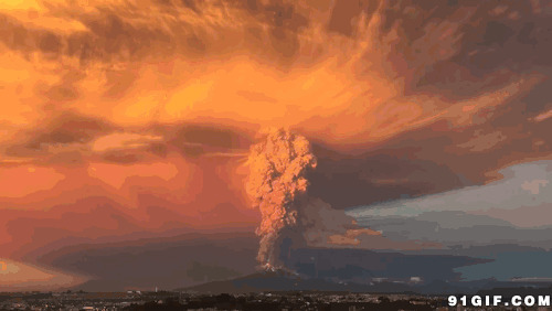 日本火山爆发图片