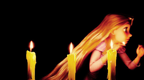 公主点蜡烛动画图片