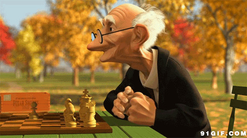 白发老翁下棋动漫图片
