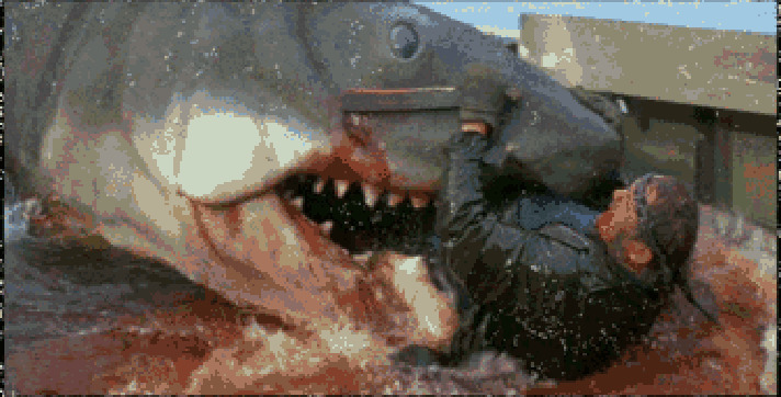 大鲨鱼吃人GIF图片