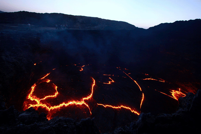 火山表面熔浆动态图