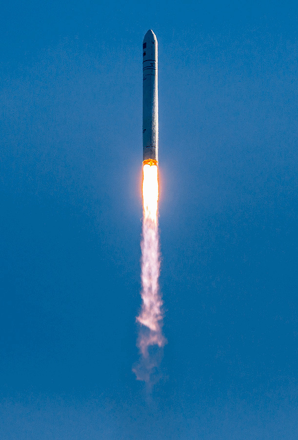火箭飞翔gif素材图片
