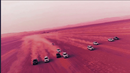 大沙漠赛车GIF图片