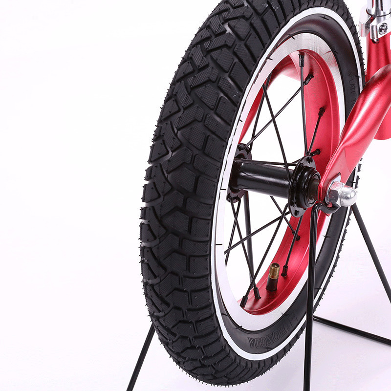 一辆单车的轮胎GIF图片