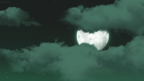 乌云遮住了月亮GIF素材图片