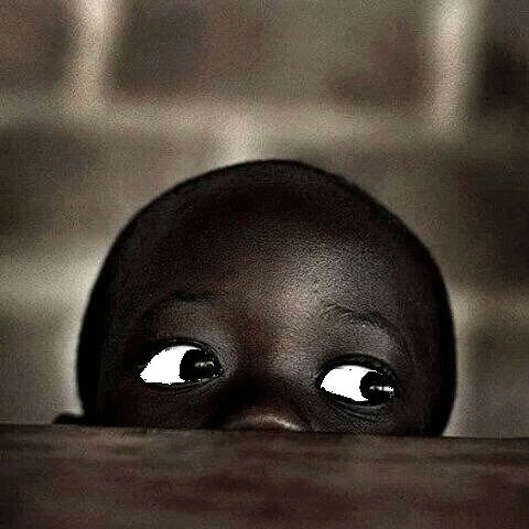 非洲儿童黑溜溜的眼珠动态图片